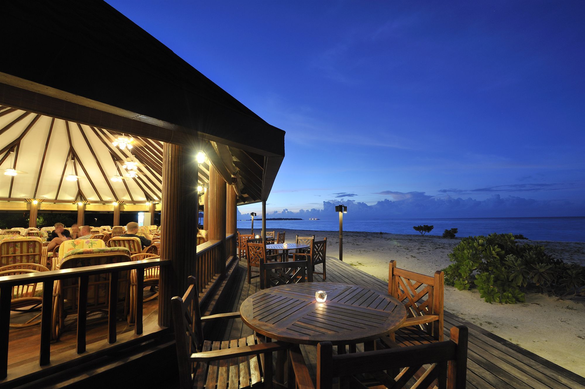 Holiday Island Resort & Spa Maamigili Exterior foto