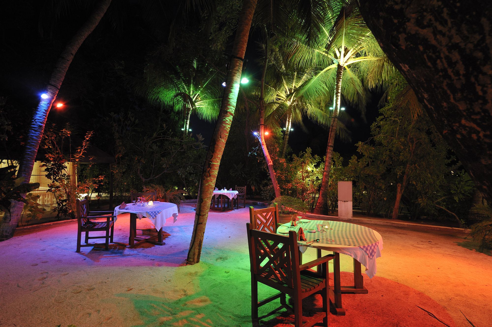 Holiday Island Resort & Spa Maamigili Exterior foto